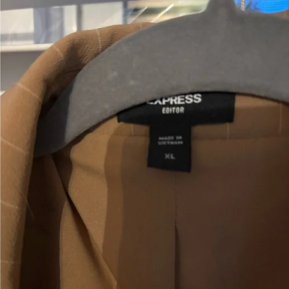 Express Brown Pinstripe ladies Blazer - Picture 2 of 8